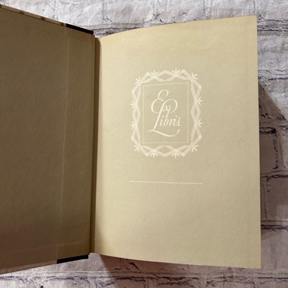 READER’S DIGEST CONDENSED HARDCOVER (2) BOOKS VOLUMES (4) & (XX11) VINTAGE - Picture 11 of 12